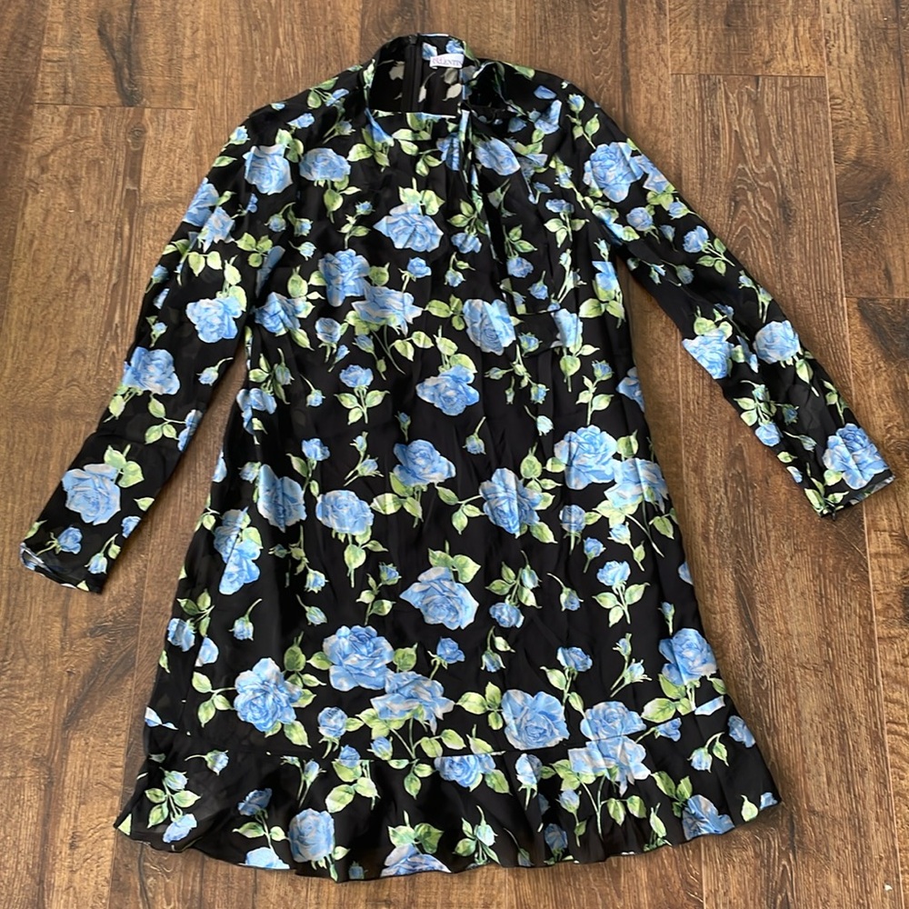 LIKE NEW REDVALENTINO
Bow-embellished floral-print chiffon mini dress